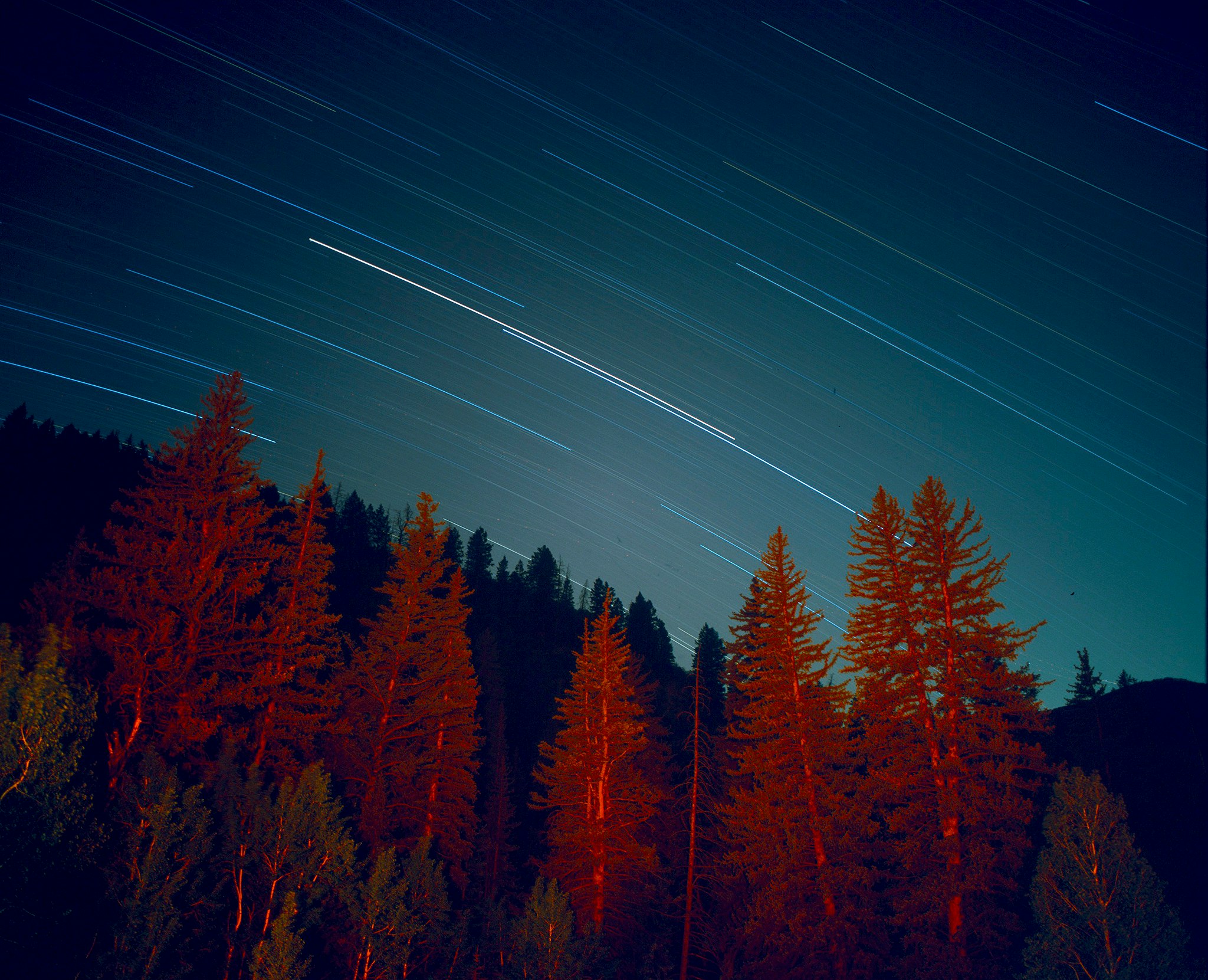 time lapse photo of star trail during nighttime